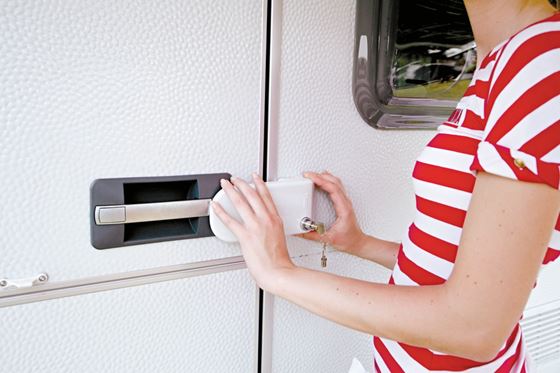 BLOKADA DRZWI ZEWNĘTRZNA FIAMMA SAFE DOOR MAGNUM BIAŁA