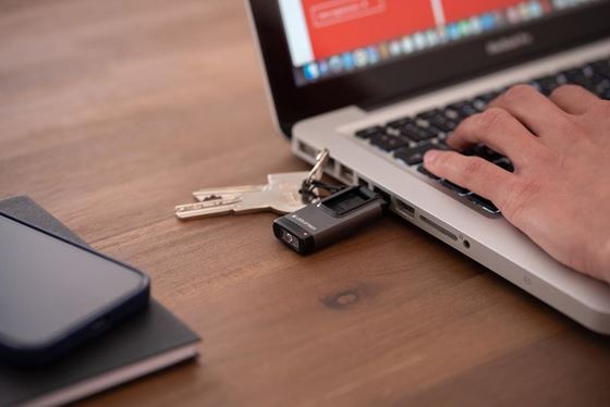 LEDLENSER LATARKA K4R USB SZARA BOX