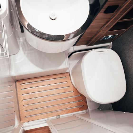TOALETA CLESANA C1 12V Z ADAPTEREM L