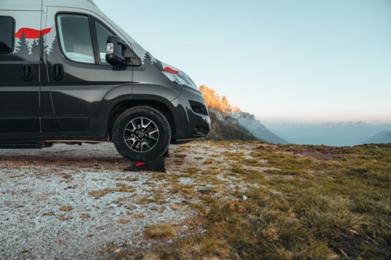 KLIN POZIOMUJĄCY LIPPERT SMART RAMPS LEVEL 9 5t 2 szt. APP