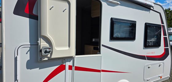 KLAMKA DRZWI ZABUDOWY WEWNĘTRZNA PRAWA KAMPER