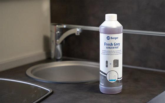 PŁYN BERGER FRESH GREY DO ZBIORNIKA SZAREJ WODY KONCENTRAT 750ml