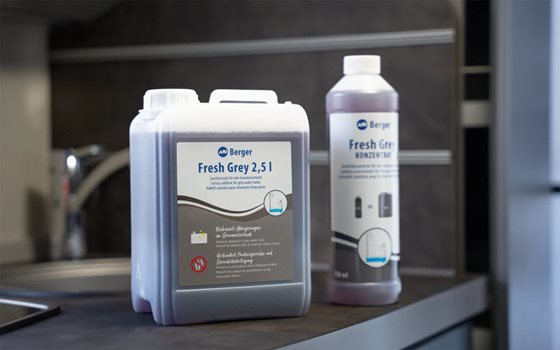 PŁYN BERGER FRESH GREY DO ZBIORNIKA SZAREJ WODY KONCENTRAT 750ml