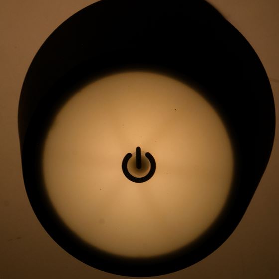 LAMPKA LED BRUNNER LUCIEN USB BRĄZOWA