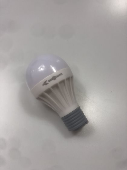 LAMPKA LED BRUNNER LUMINA NA BATERIE /USZKODZONA/