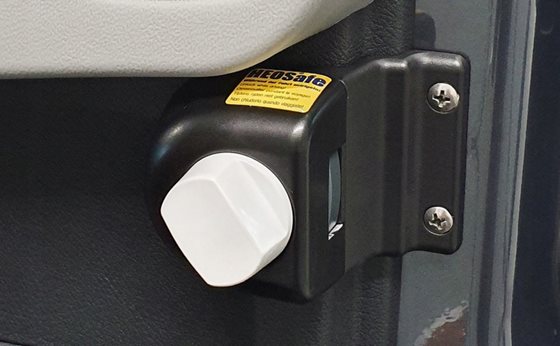 BLOKADA DRZWI WEWNĘTRZNA HEOSAFE SPRINTER OD 2018 2 szt. OUTLET