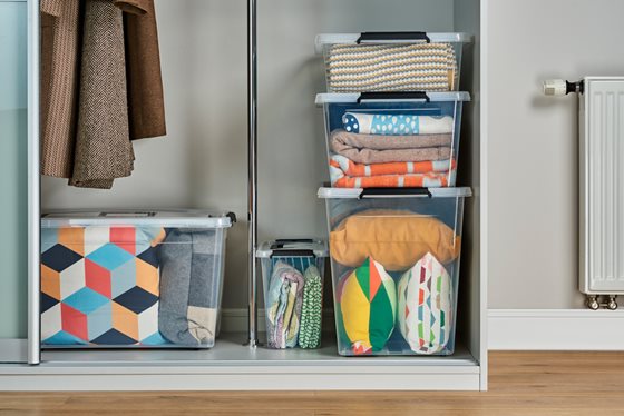 POJEMNIK PLASTIKOWY SIMPLESTORE 15.5l Z RĄCZKĄ