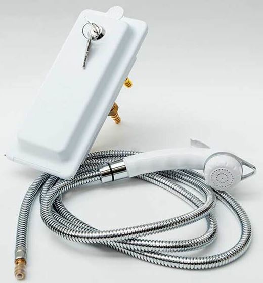 GNIAZDO WODY ZEWNĘTRZNE REICH Z PRYSZNICEM BIAŁE