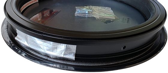 OKNO ILUMINATOR BULAJ CARBEST śr.295 mm