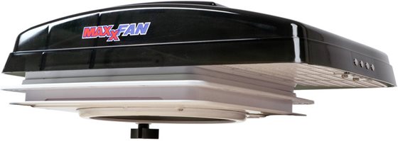 OKNO DACHOWE 28x28 MAXXFAN DELUXE COMPACT BLACK
