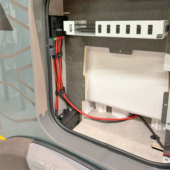 INSTALACJA ELEKTRYCZNA TOALETY CLESANA