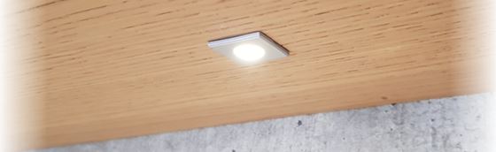 LAMPKA 12V LED WEWNĘTRZNA PUNKTOWA SREBRNA