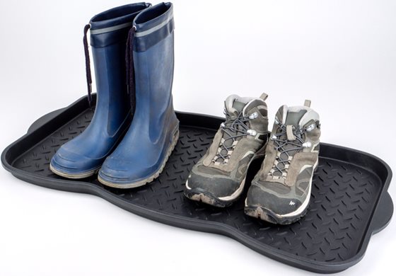 WYCIERACZKA DO BUTÓW OCIEKACZ CAMP4 74x37 cm