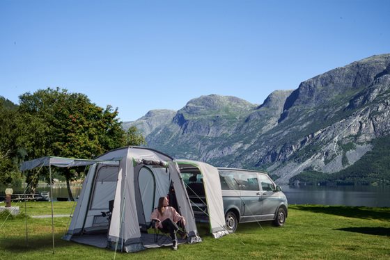 PRZEDSIONEK REIMO TENT UNI VAN 2 h180-200 cm