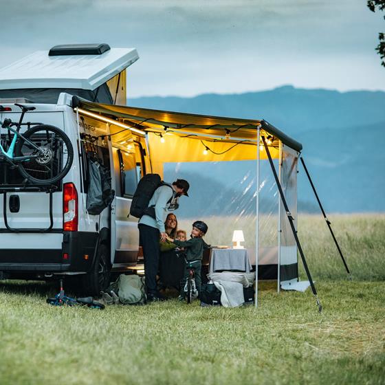 TAŚMA LED THULE 400 cm 12V POD MARKIZĘ BIAŁA