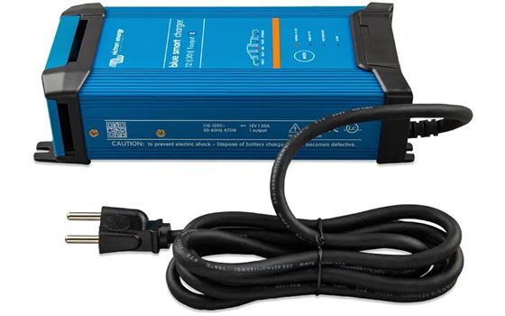 ŁADOWARKA AKUMULATOROWA IP22 BLUE SMART 12V/15A