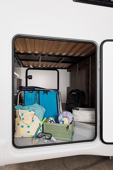 KAMPER SAMOCHÓD KEMPINGOWY YRTEO 861