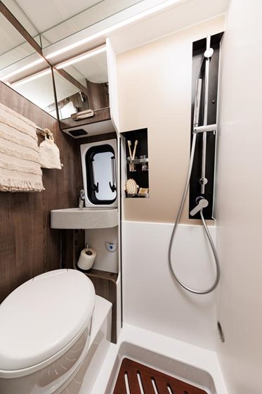 KAMPER SAMOCHÓD KEMPINGOWY BENIVAN 160 PLUS