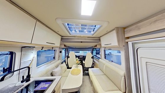 KAMPER SAMOCHÓD KEMPINGOWY IL 720QF