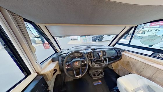 KAMPER SAMOCHÓD KEMPINGOWY IL 720QF