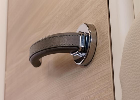 KAMPER SAMOCHÓD KEMPINGOWY EM VAN 635HB