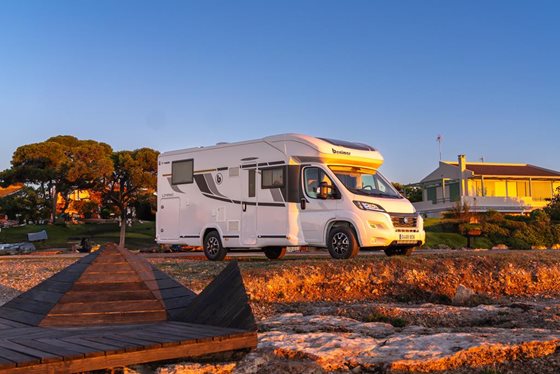 KAMPER SAMOCHÓD KEMPINGOWY TESSORO 468